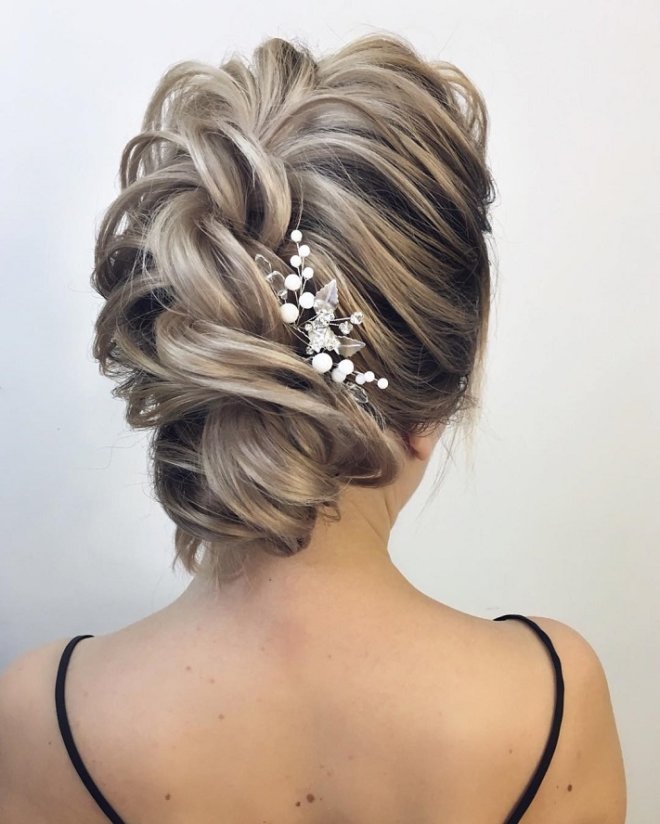 Hairstyle Updo for Wedding
